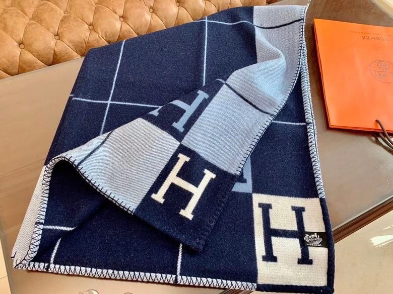 Hermes Blue Avalon III Throw Blanket - Image 6