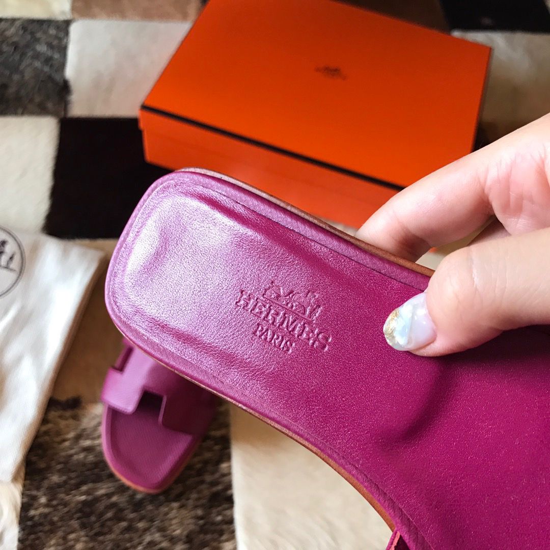 Hermes Oran Slide Sandals In Anemone Epsom Calfskin - Image 5