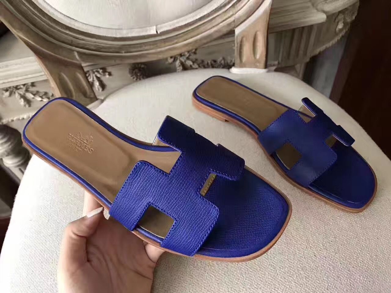 Hermes Oran Sandals In Blue Epsom Leather - Image 5