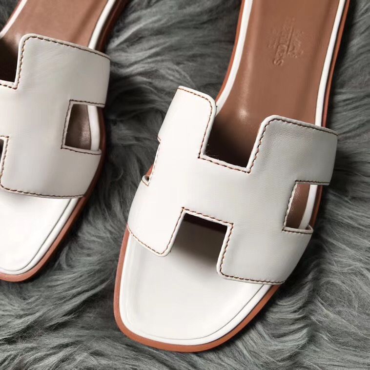 Hermes Oran Sandals In White Swift Leather - Image 3