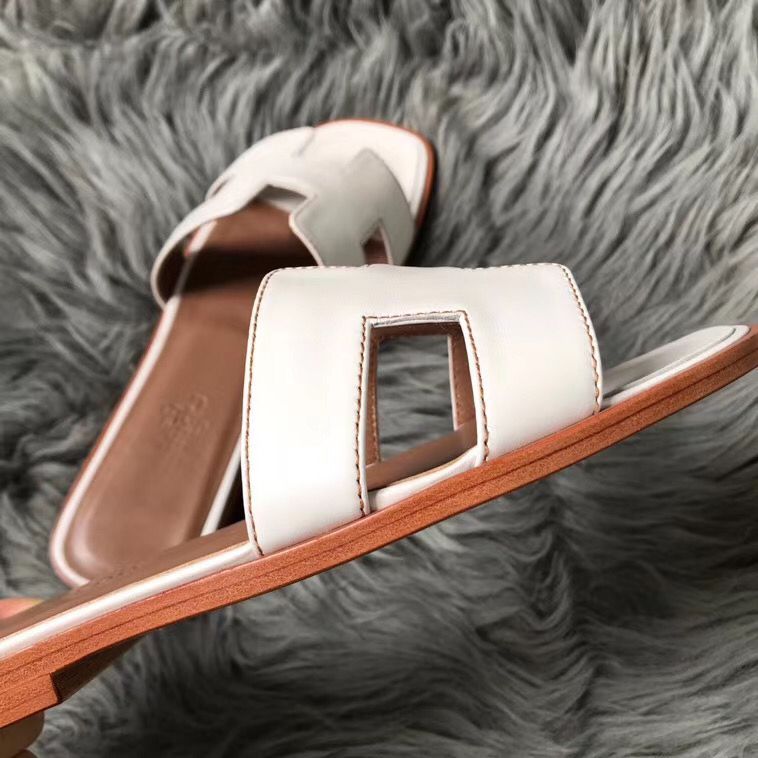 Hermes Oran Sandals In White Swift Leather - Image 4