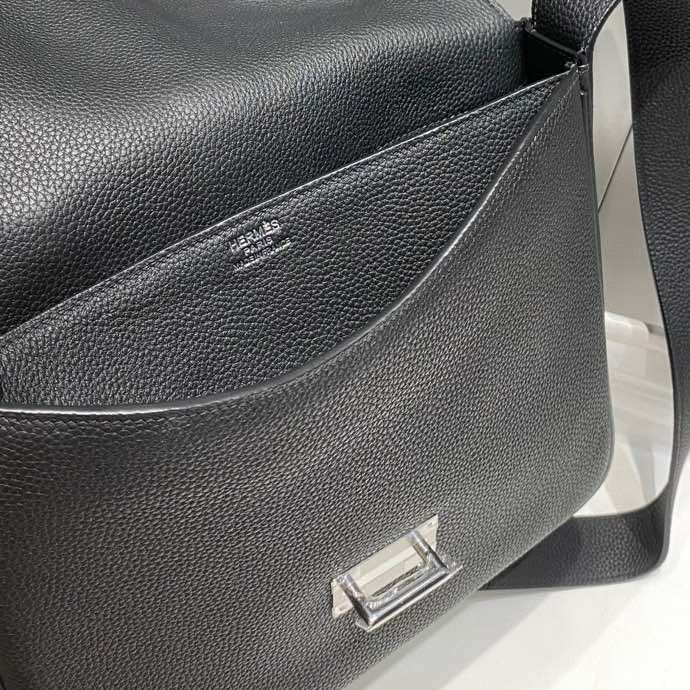 Hermes Steve Light Junior Messenger Bag in Black Clemence Leather - Image 7