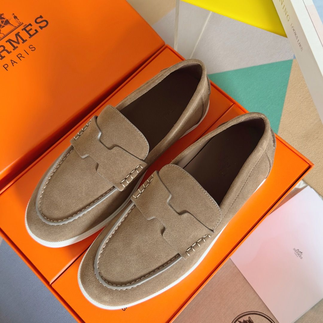 Hermes Men's Job Loafers in Etoupe Suede Calfskin - Image 7