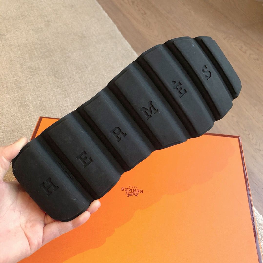 Hermes Men's Impulse Sneakers in White Fabric and Leather - Image 10