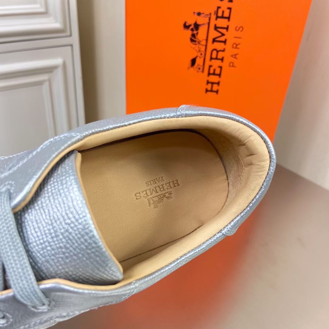 Hermes Boomerang Sneakers In Silver Epsom Leather - Image 10