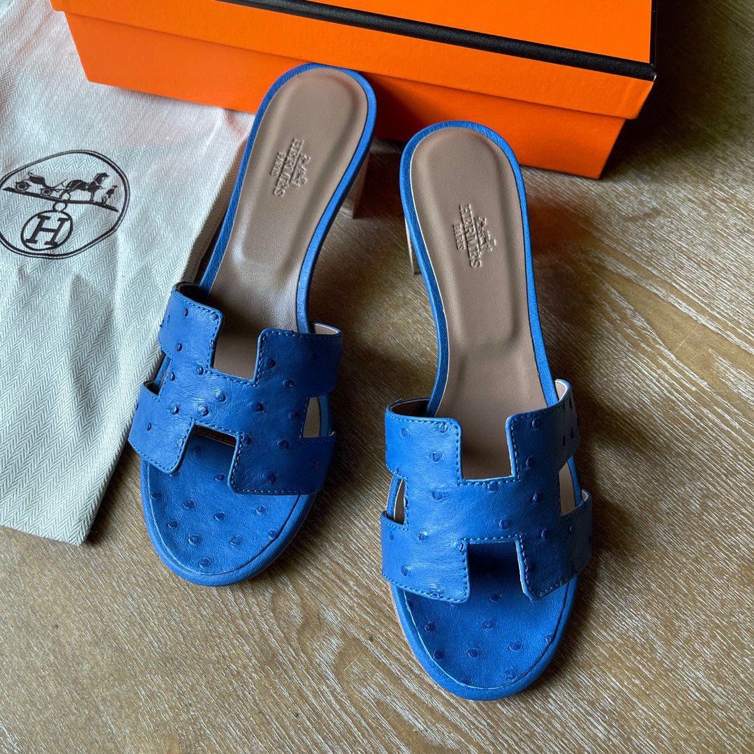 Hermes Oasis Sandals in Blue Hydra Ostrich Leather - Image 7