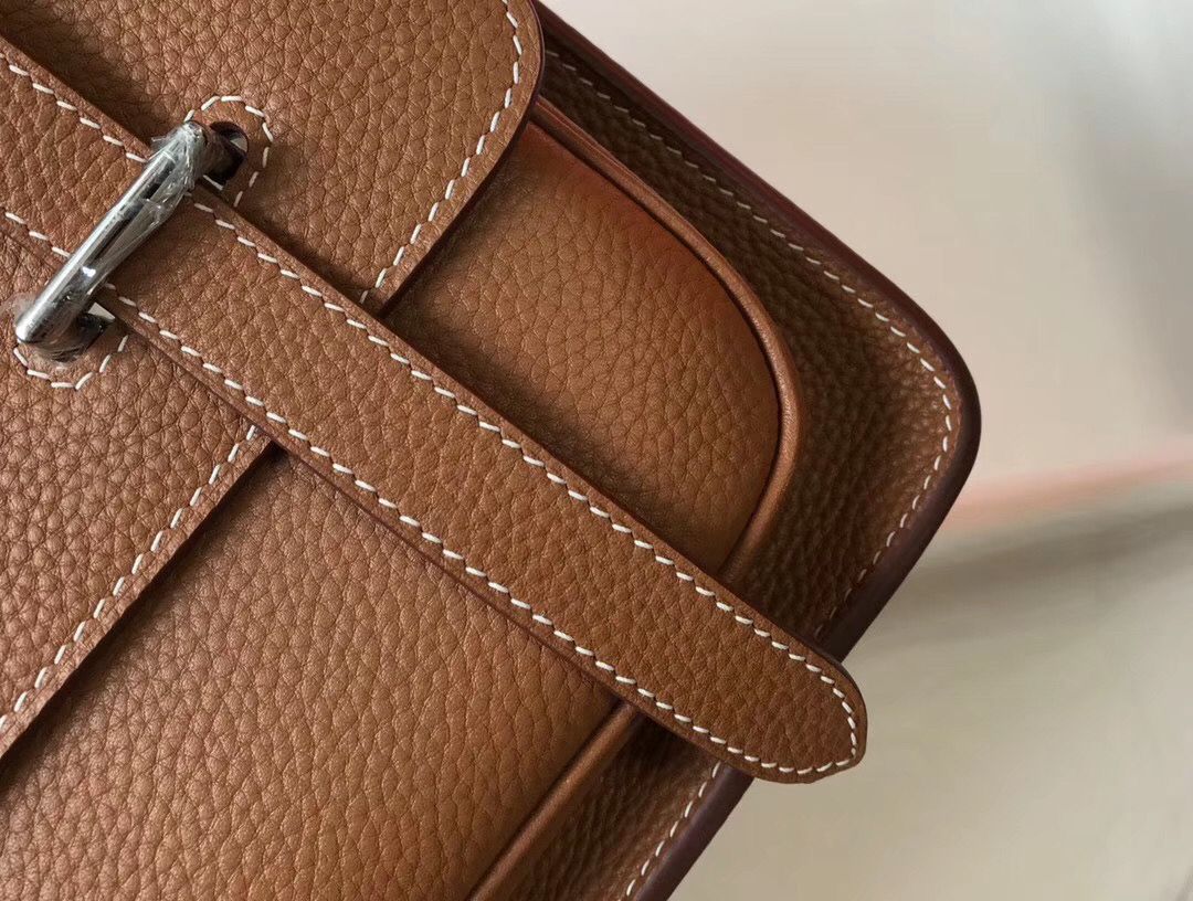 Hermes Steve 35 Messenger Bag In Brown Clemence Calfskin - Image 5