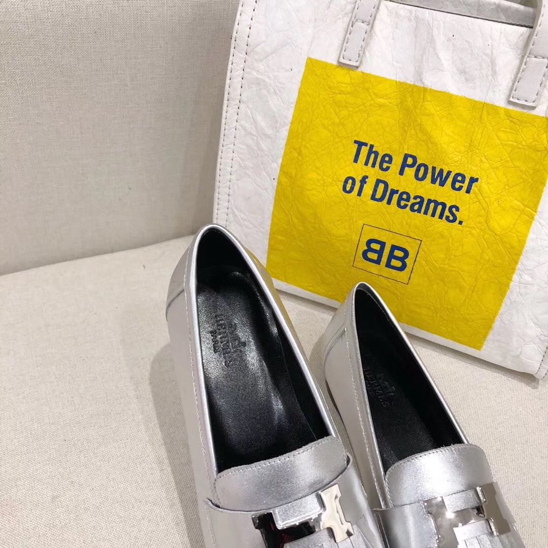 Hermes Royal Loafers In Silver Metallic Lambskin - Image 7