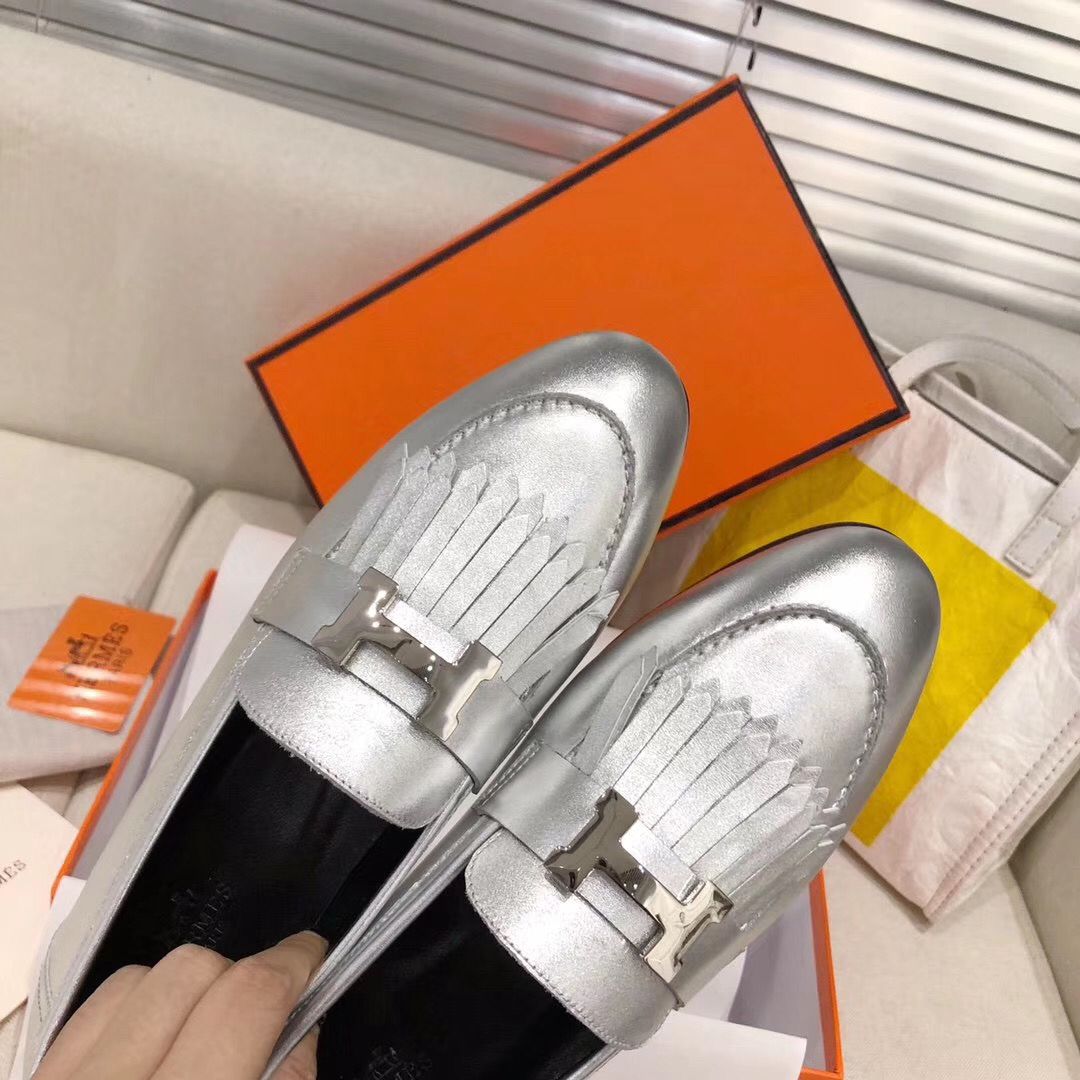 Hermes Royal Loafers In Silver Metallic Lambskin - Image 8
