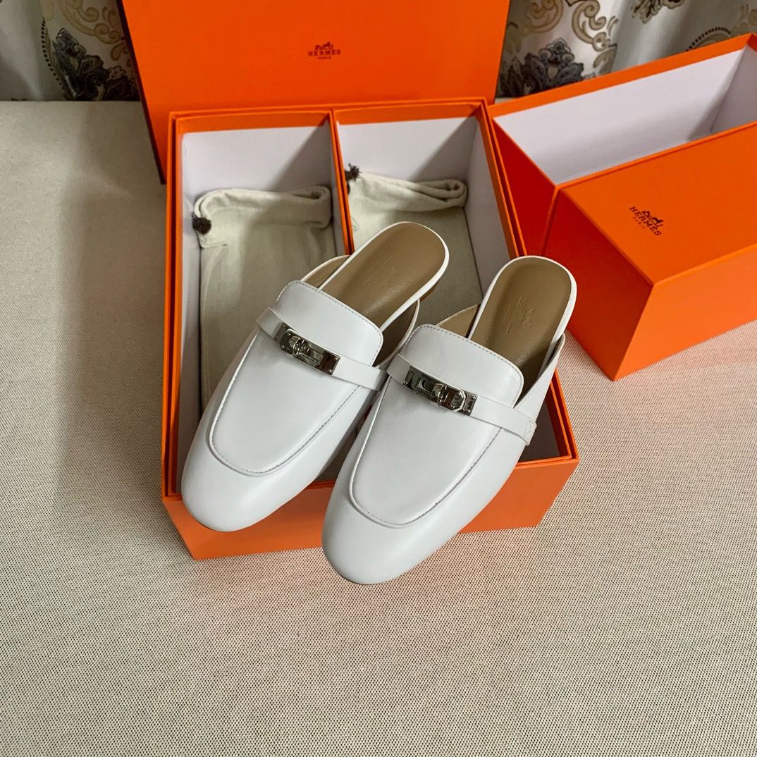 Hermes Women's Oz Mules in White Leather - Image 4