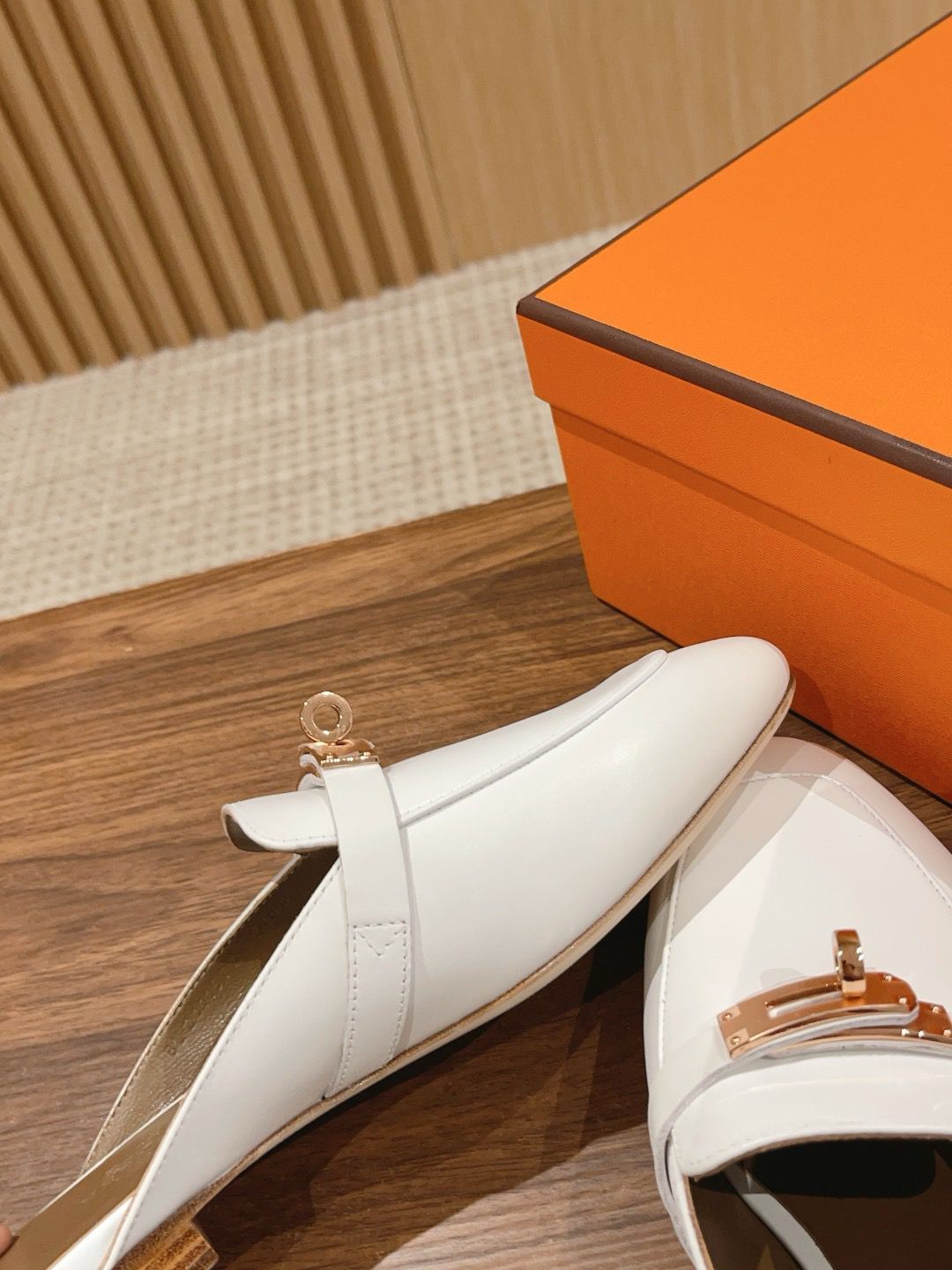 Hermes Women's Oz Mules in White Calfskin - Image 9