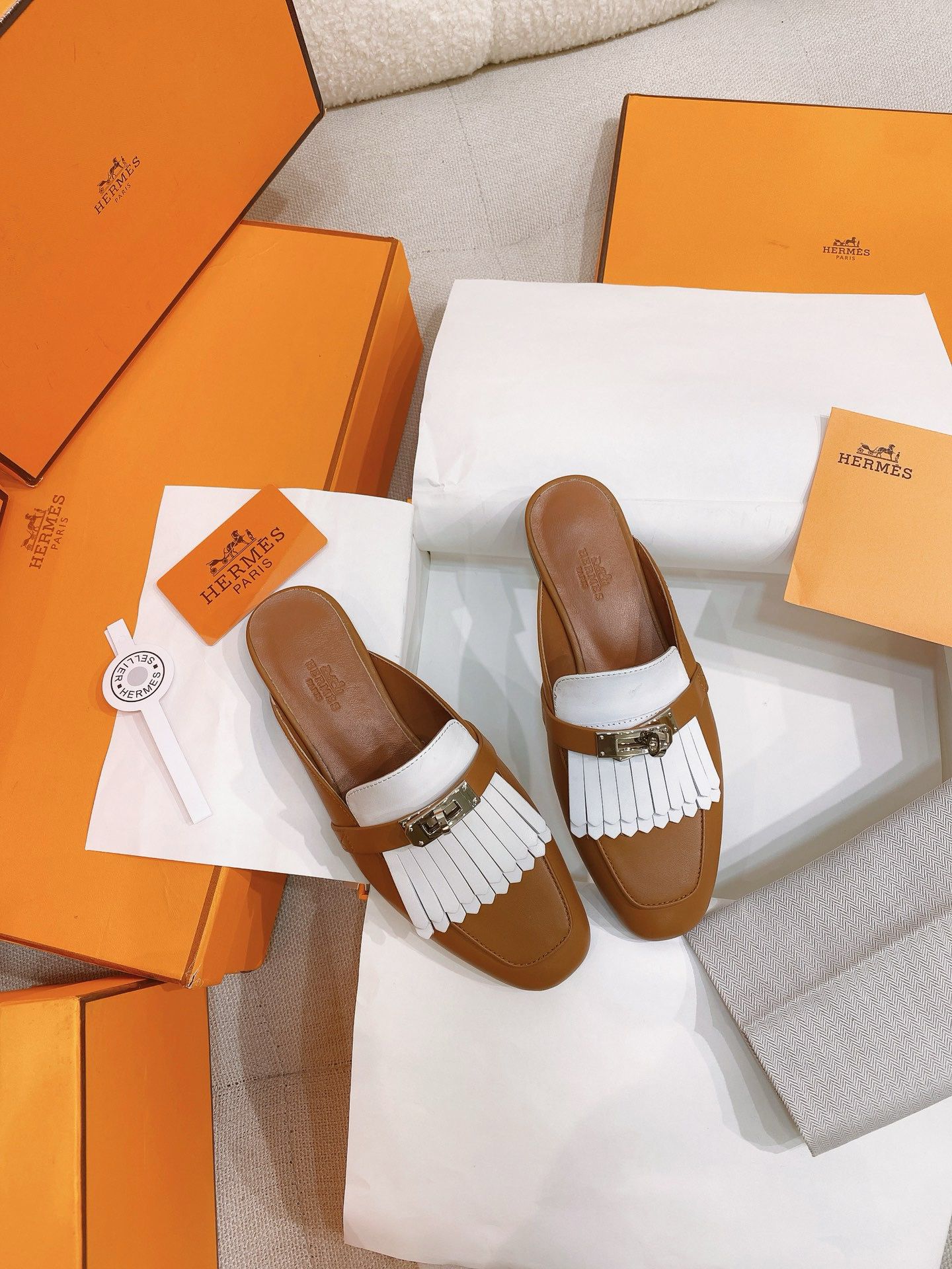 Hermes Women's Oz Mules with Fringed in Brown/White Leather - Image 9