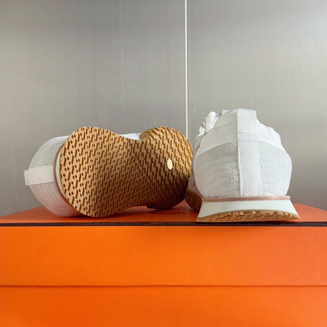 Hermes Women's Jet Sneakers in White Nappa Leather - Image 10