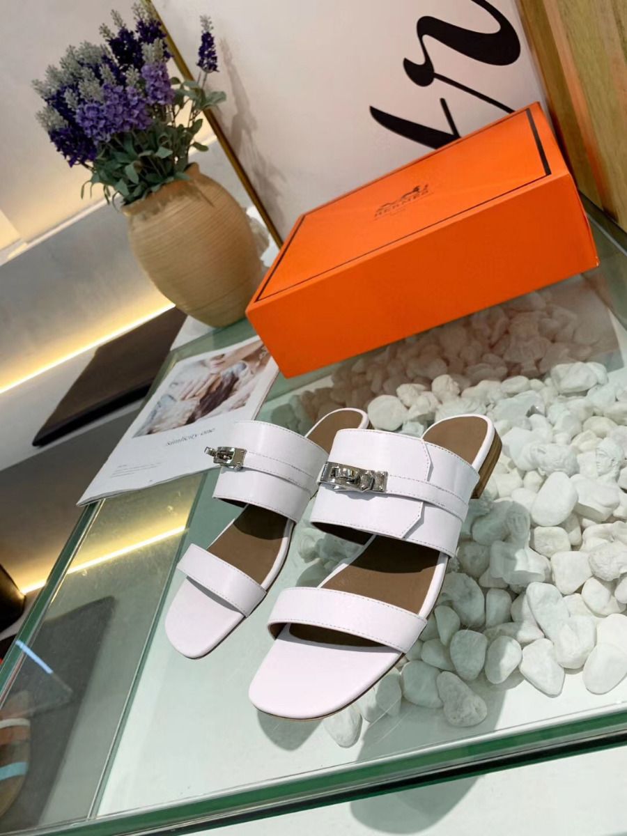 Hermes Avenue Sandals In White Calfskin - Image 5