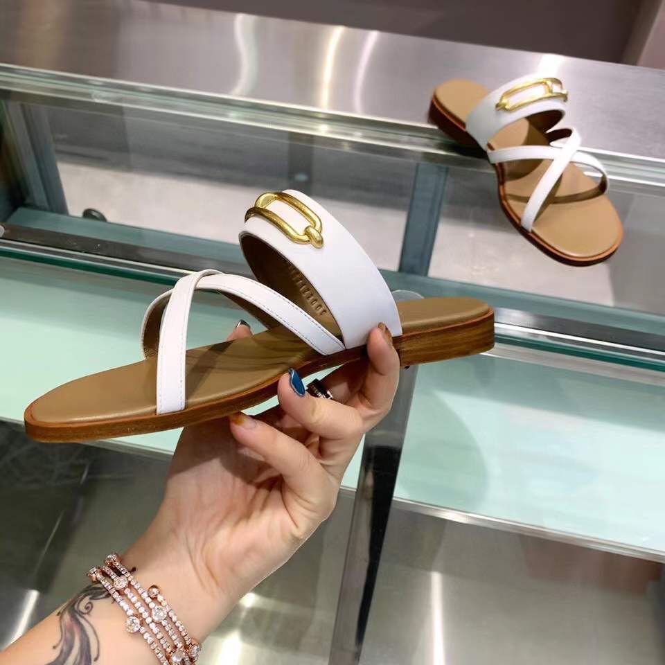Hermes Claire Sandals In White Calfskin - Image 3