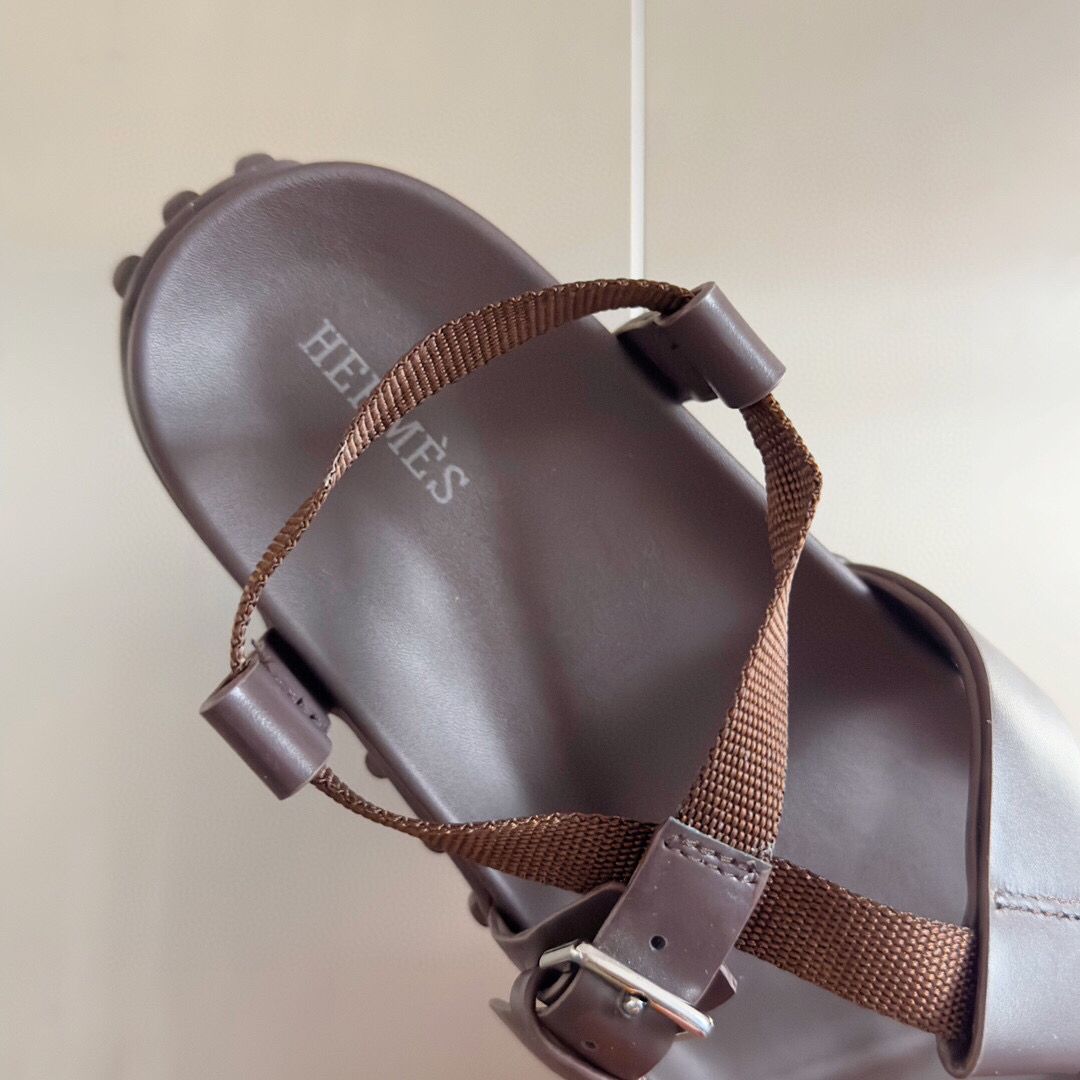 Hermes Inboard Sandals in Burgundy Leather and Ribbon - Image 10