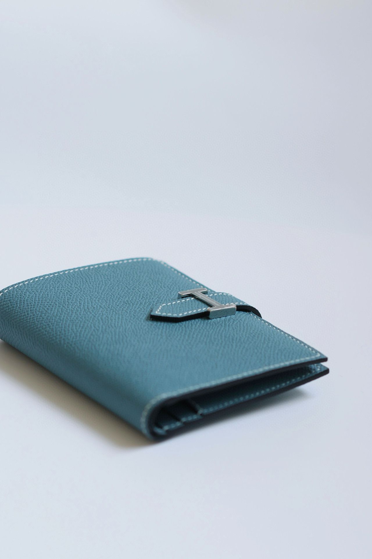 Hermes Bearn Compact Handmade Wallet in Blue Jean Epsom Calfskin - Image 4