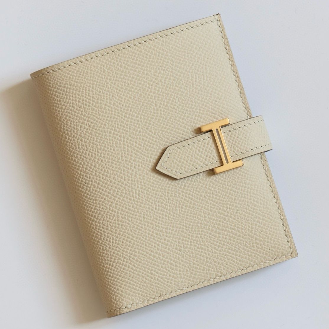 Hermes Bearn Compact Handmade Wallet in Craie Epsom Calfskin
