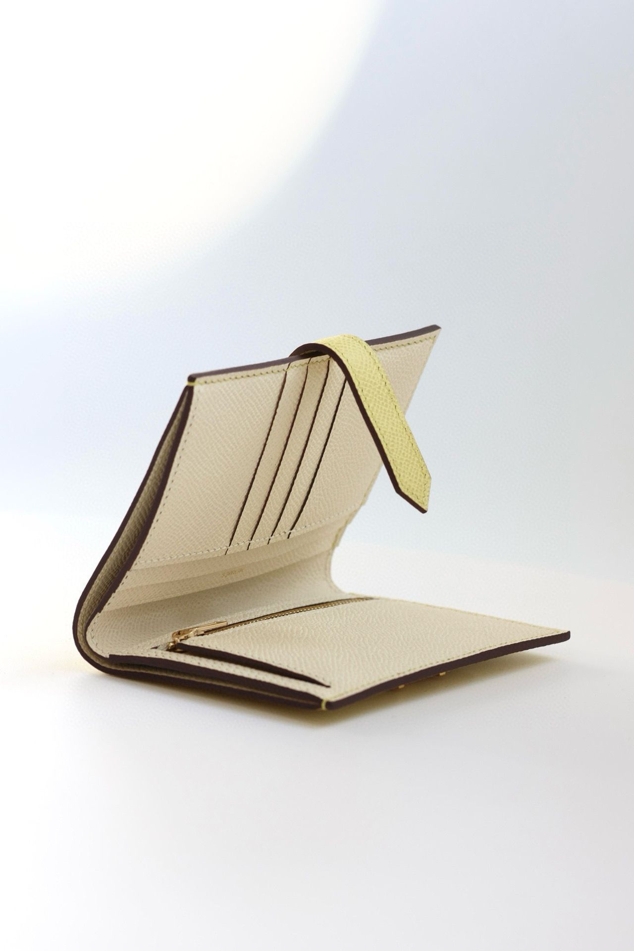 Hermes Bearn Compact Handmade Wallet in Jaune Poussin Epsom Calfskin - Image 6