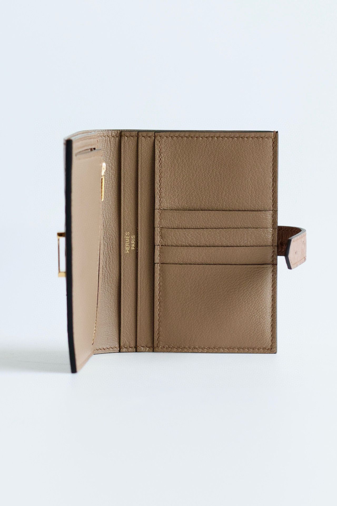 Hermes Bearn Compact Handmade Wallet in Taupe Ostrich Leather - Image 5