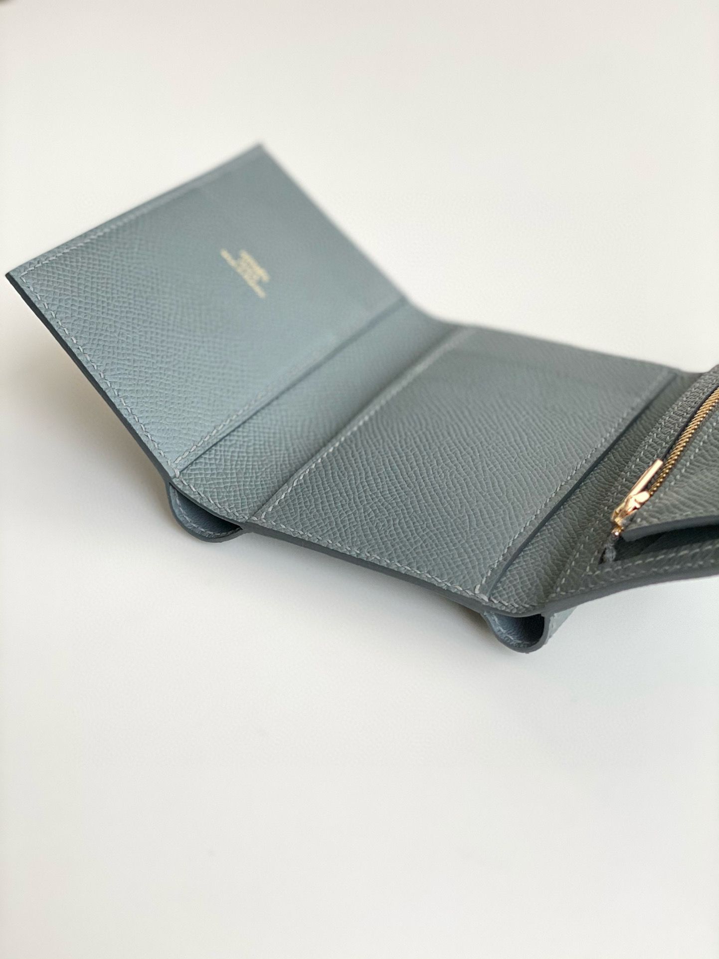 Hermes Bearn Tri-fold Handmade Wallet in Vert Amande Epsom Leather - Image 3