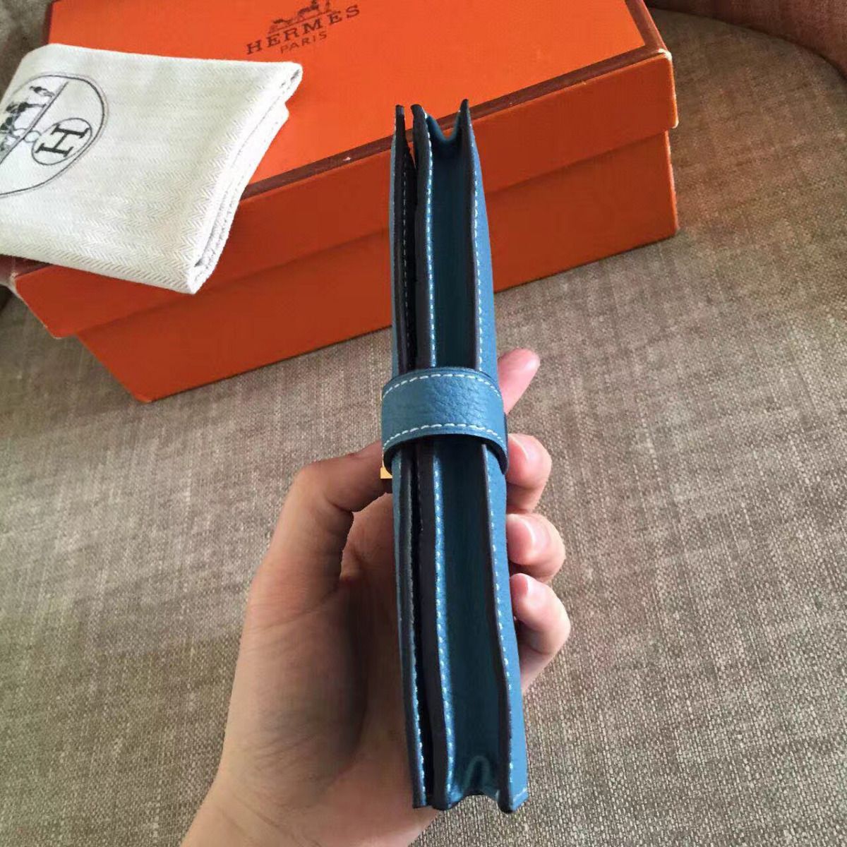 Hermes Blue Jean Clemence Bearn Gusset Wallet - Image 4