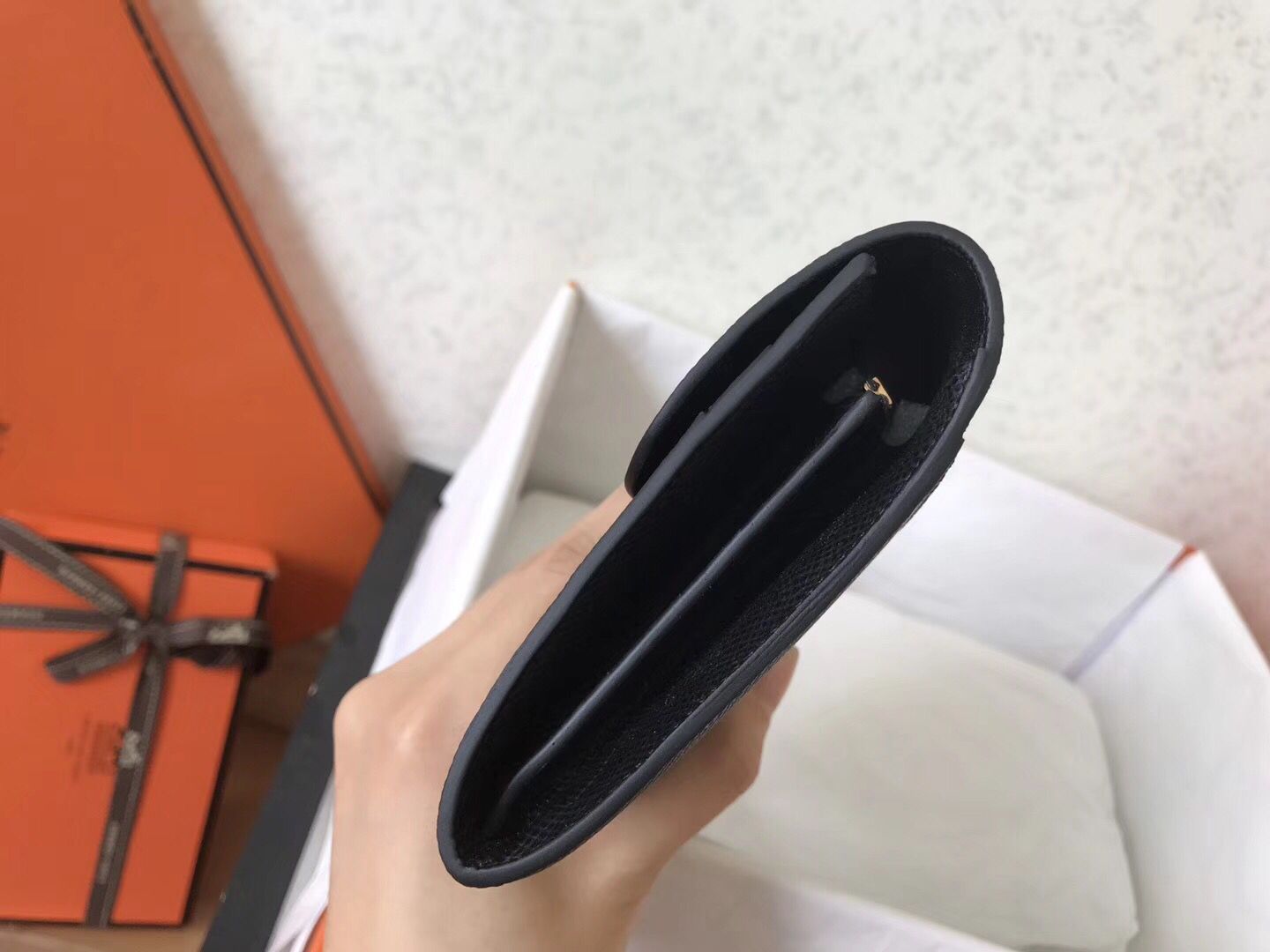 Hermes Constance Long Wallet In Black Epsom Leather - Image 4