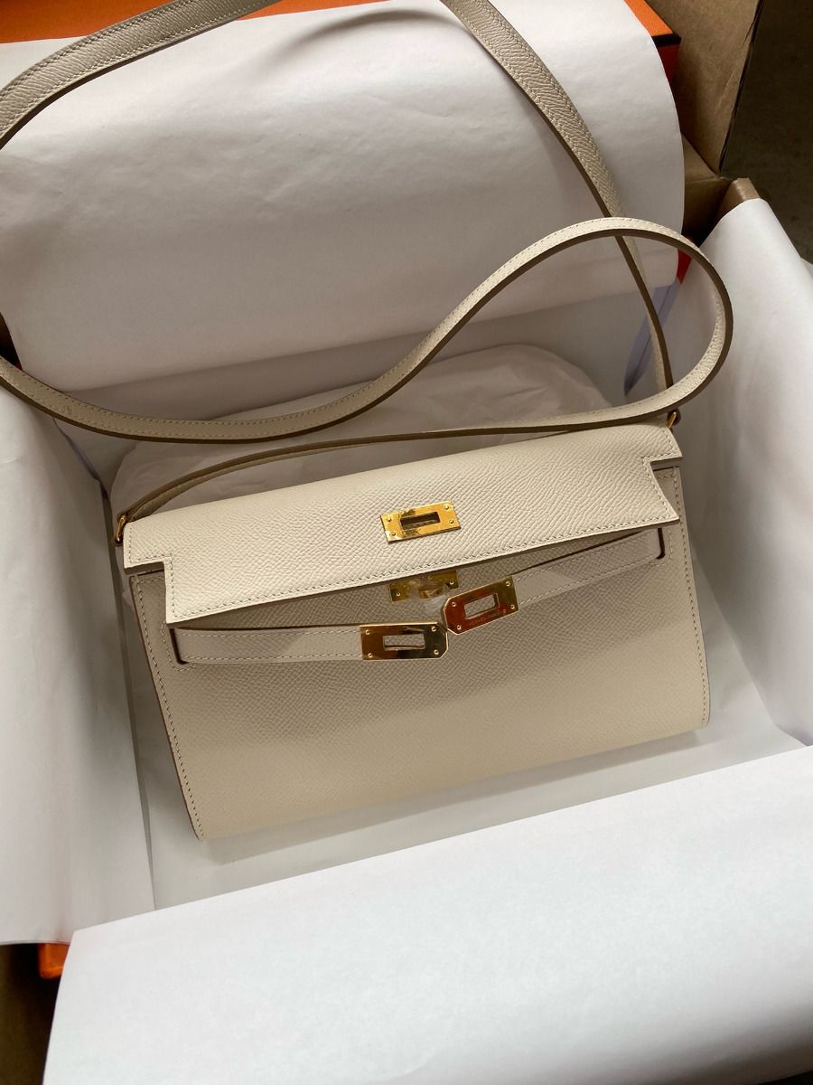 Hermes Kelly Classique To Go Wallet in Craie Epsom Calfskin - Image 10